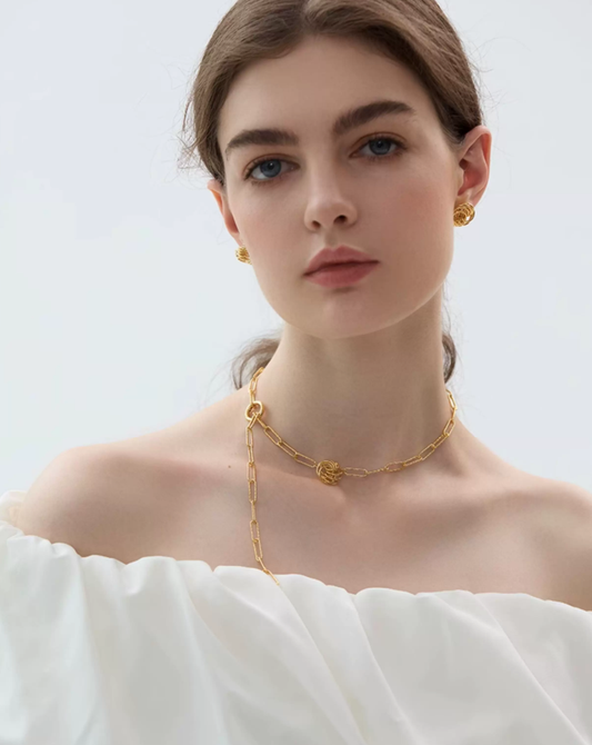Golden Single Blossom Pendant Necklace