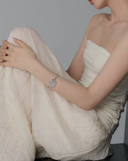 White Dew Cat’s Eye Bangle