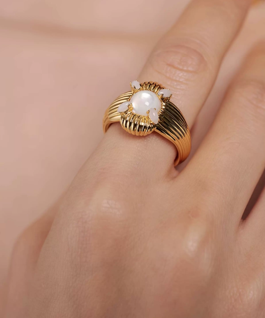Vintage Bloom Minimal Ring